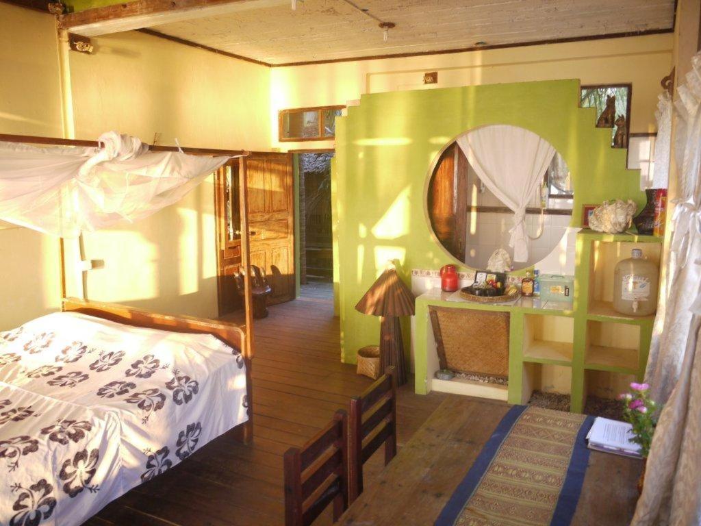 Oliver'S Laguna Eco Lodge Hotel 나팔리 외부 사진