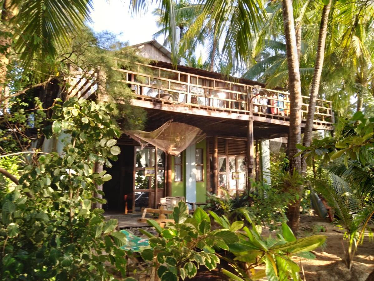 Oliver'S Laguna Eco Lodge Hotel 나팔리 외부 사진
